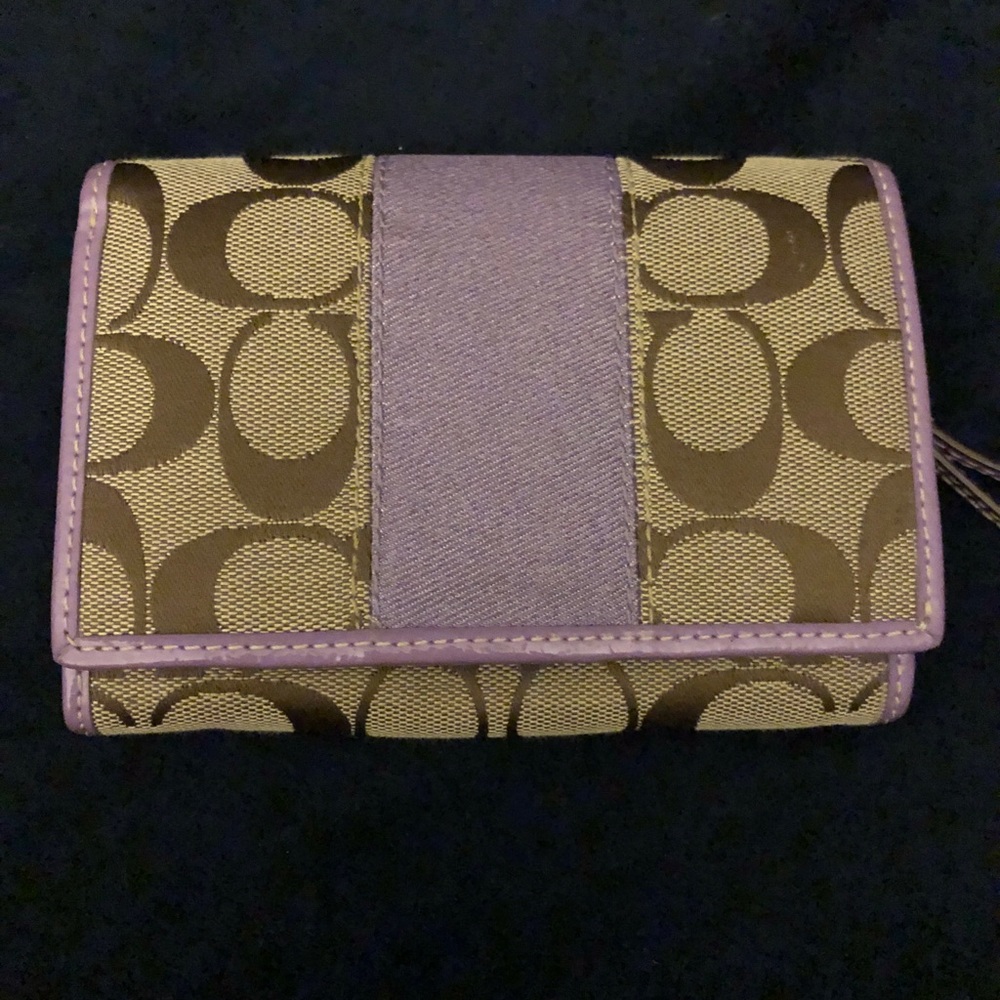 Authentic Coach Wallet EUC!